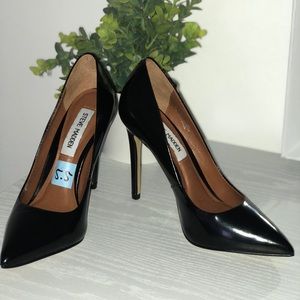 Steve Madden Size 5.5 Pumps